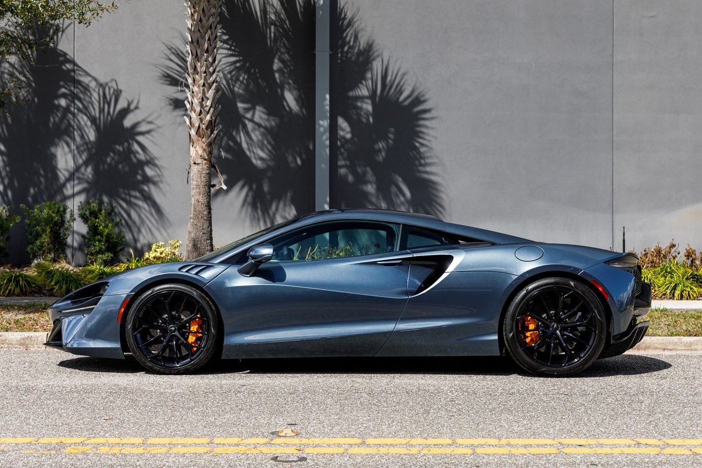 New 2026 McLaren Artura RWD image 22