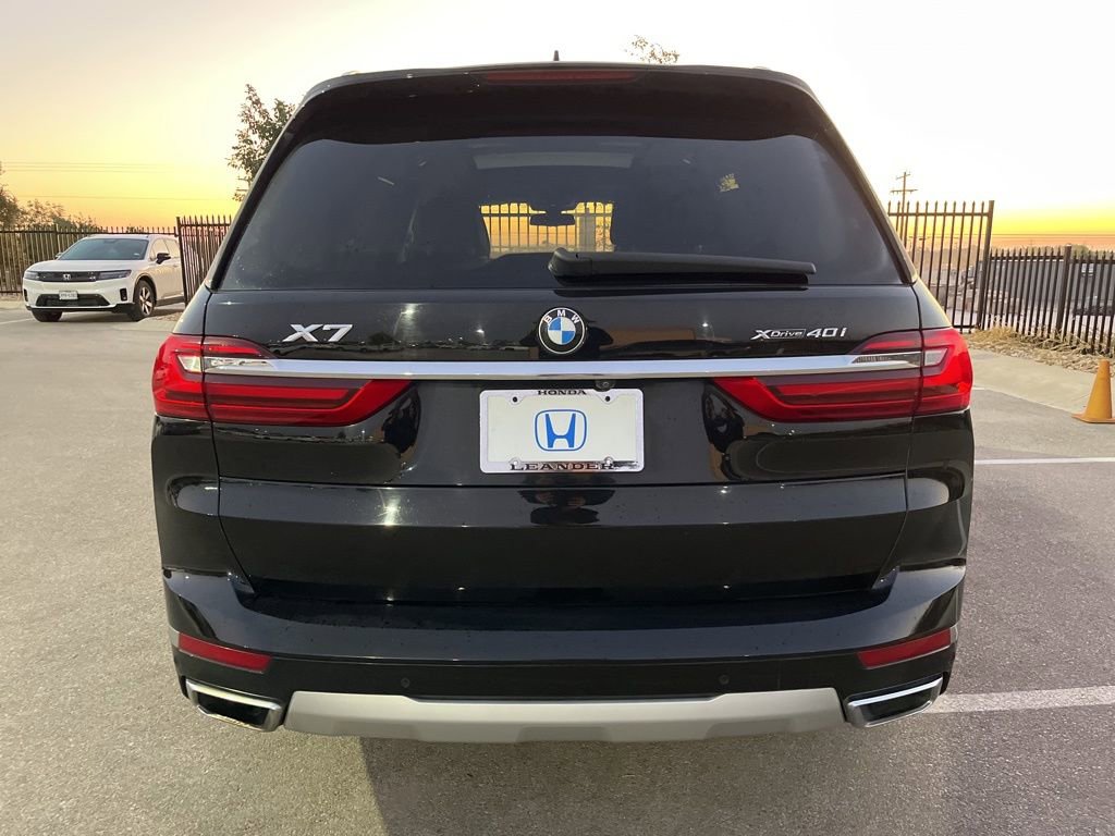 Used 2022 BMW X7 xDrive40i w/ Executive Package image 5