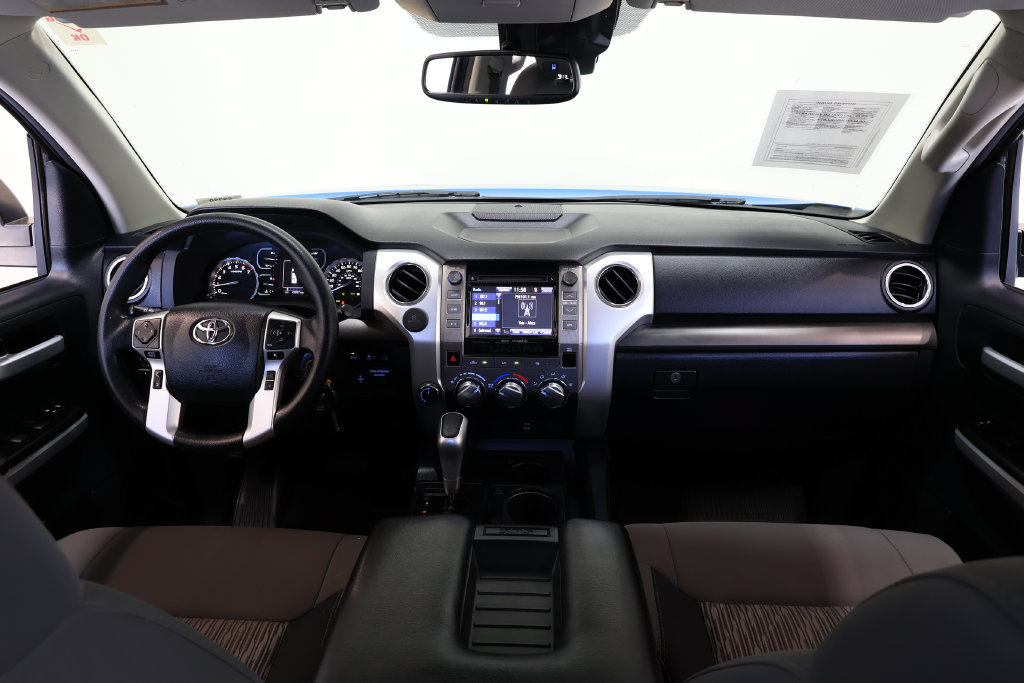 Used 2019 Toyota Tundra SR5 w/ Convenience Package AWD/4WD image 25