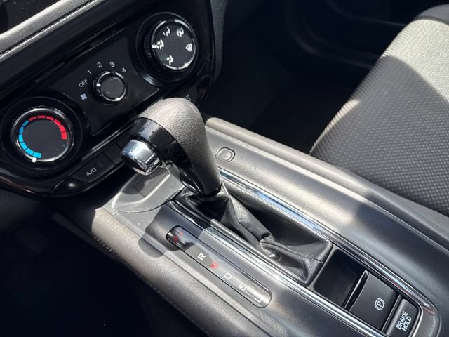Used 2022 Honda HR-V LX image 29