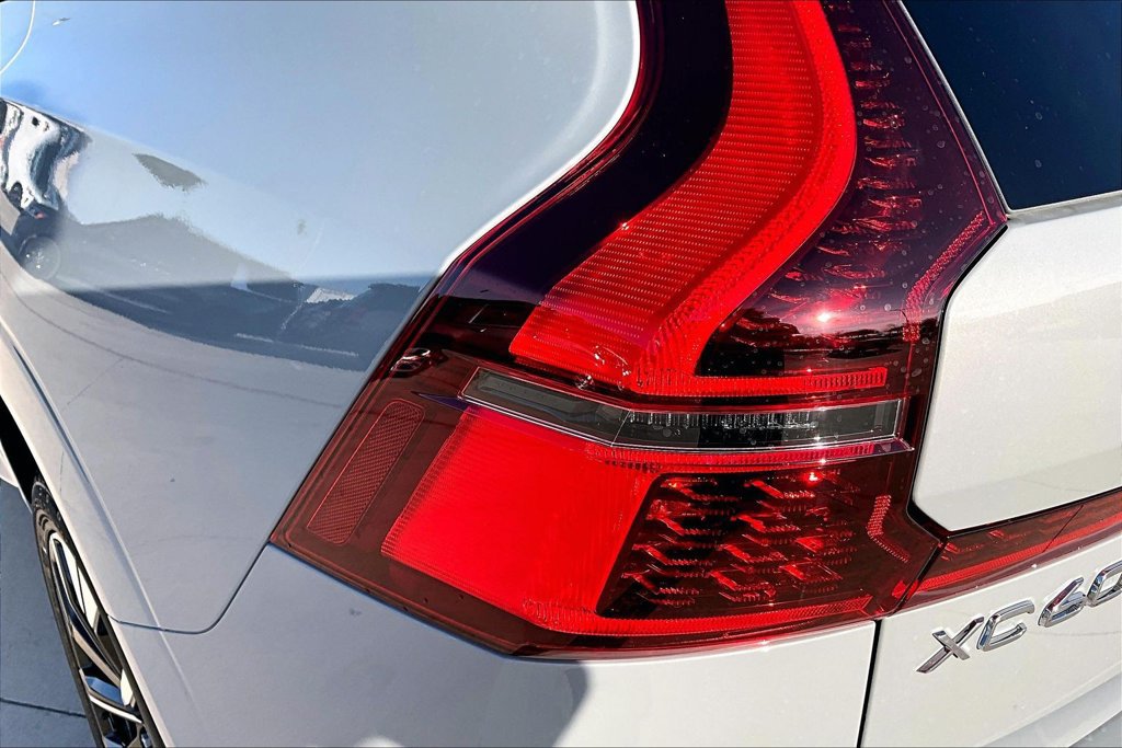 New 2026 Volvo XC60 B5 Plus w/ Climate Package AWD/4WD image 35