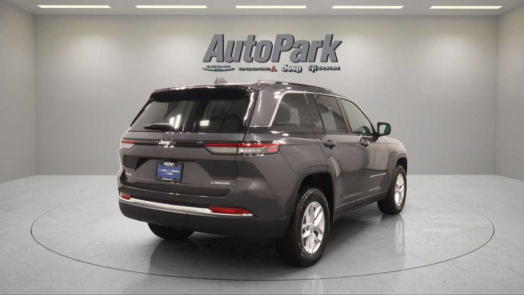 New 2026 Jeep Grand Cherokee Laredo X AWD/4WD image 10