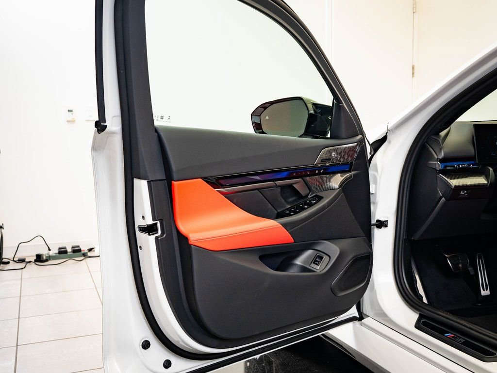 New 2026 BMW M5 w/ Executive Package image 23