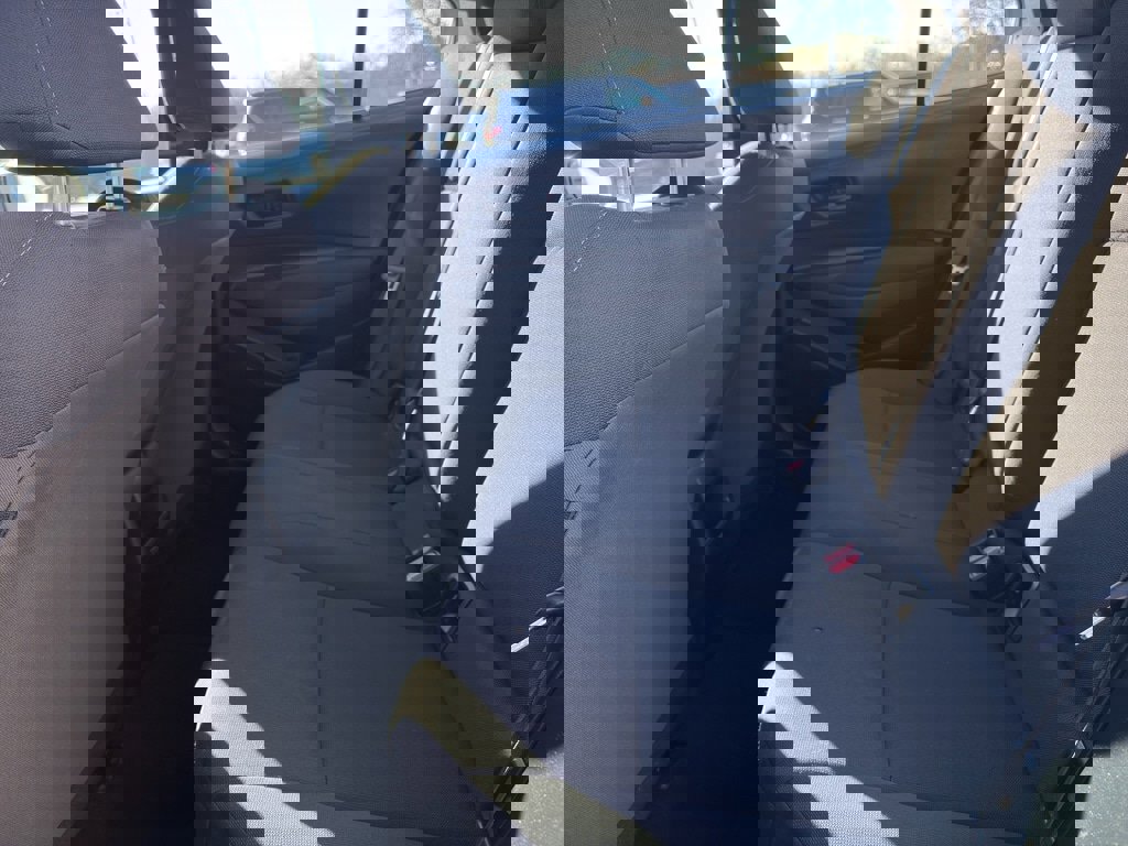 Used 2022 Toyota Corolla LE image 14