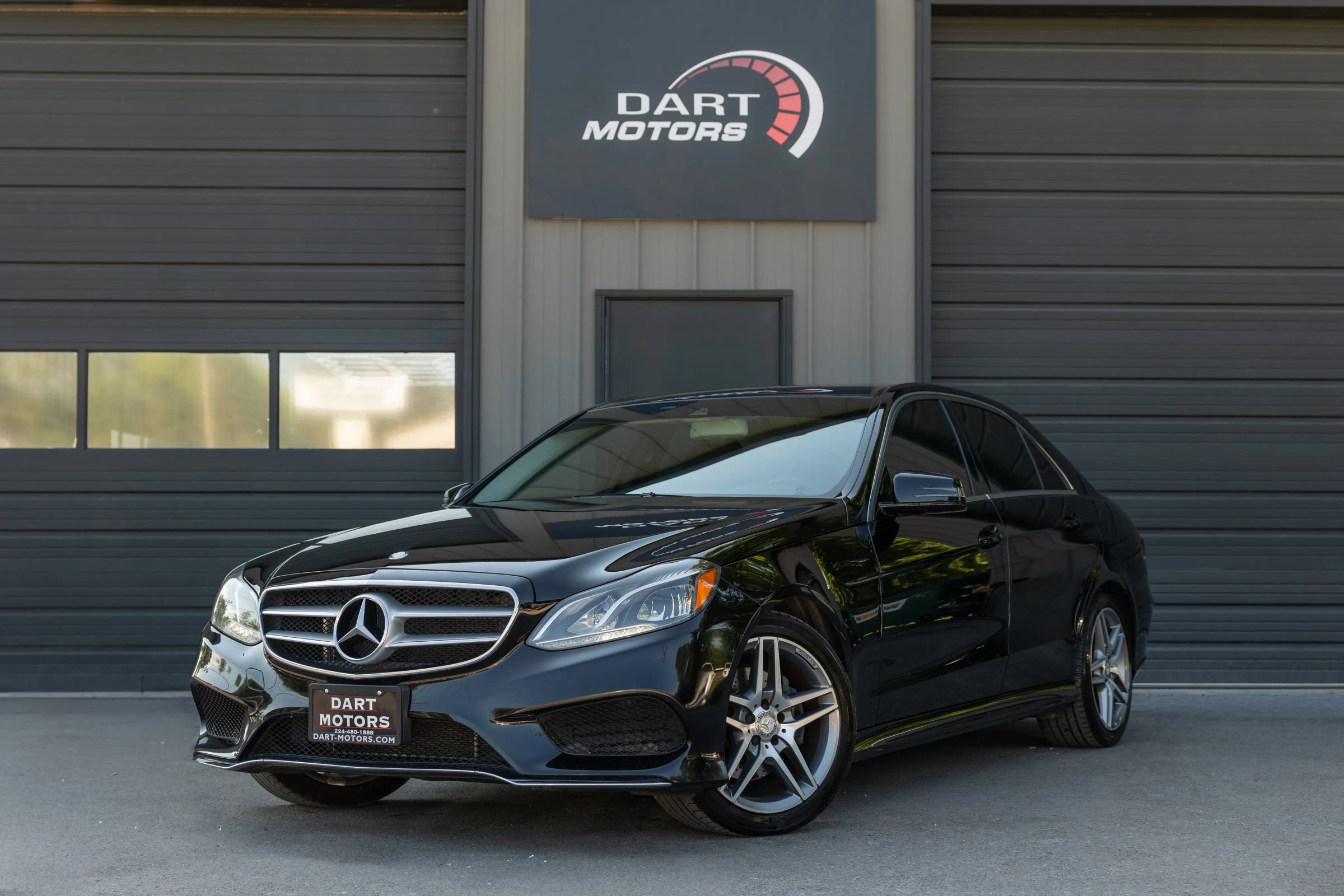 Used 2014 Mercedes-Benz E 350 4MATIC Sedan image 3