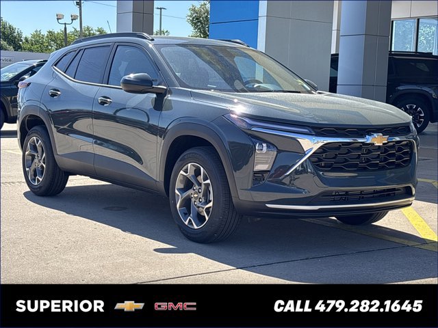 New 2026 Chevrolet Trax LT w/ LT Convenience Package FWD image 1
