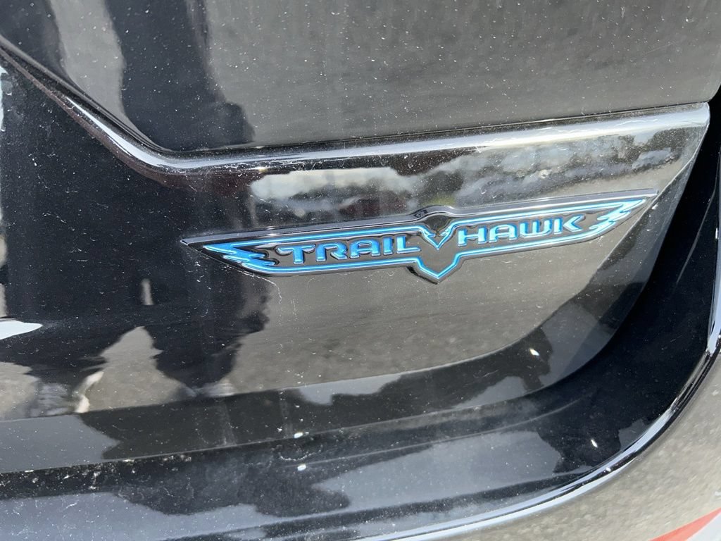 New 2024 Jeep Grand Cherokee Trailhawk w/ Advanced Protech Group II AWD/4WD image 18