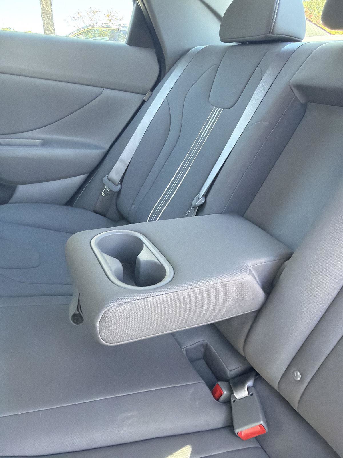 Certified 2025 Hyundai Elantra SEL FWD image 16
