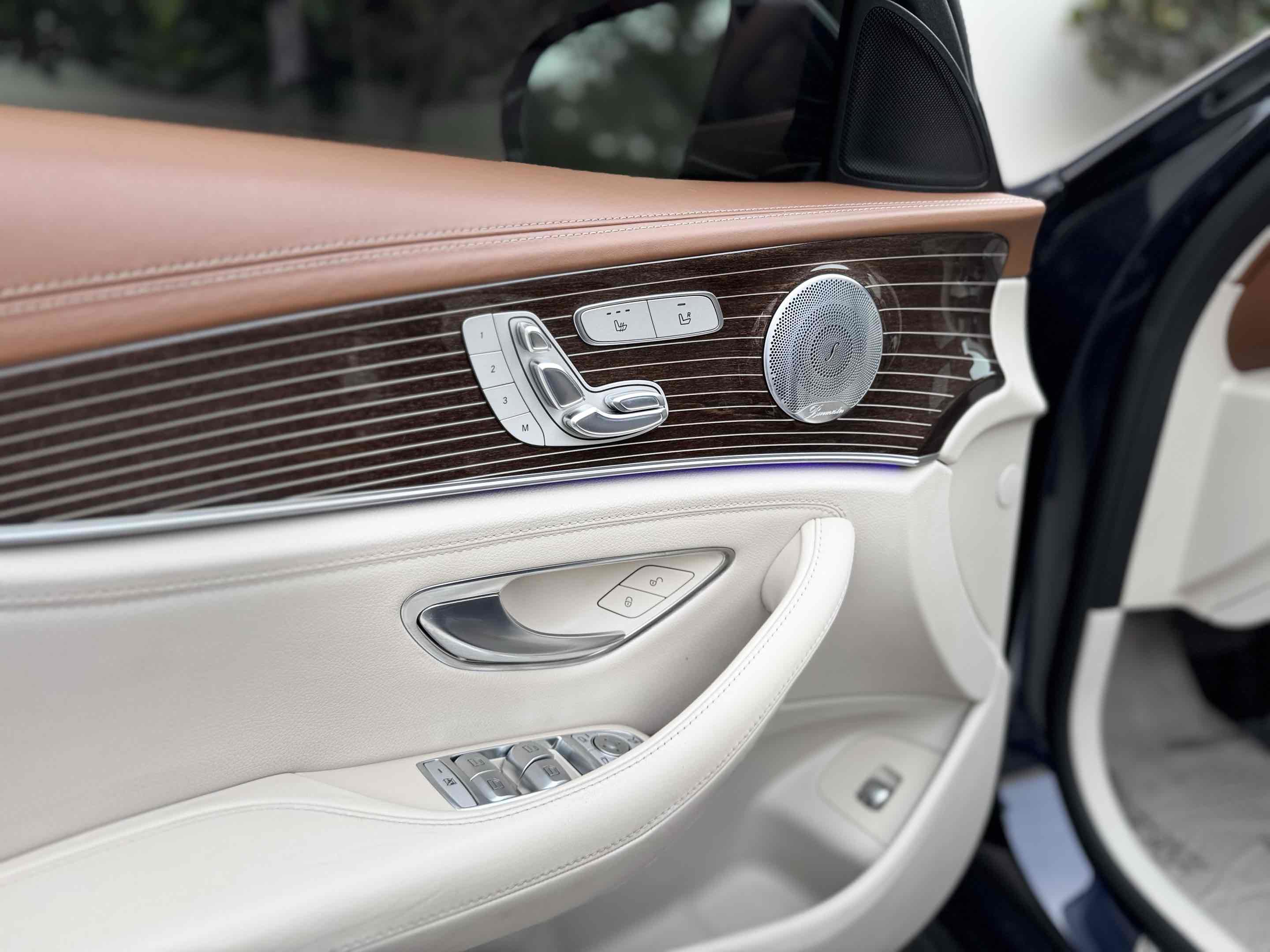 Used 2017 Mercedes-Benz E 300 image 24