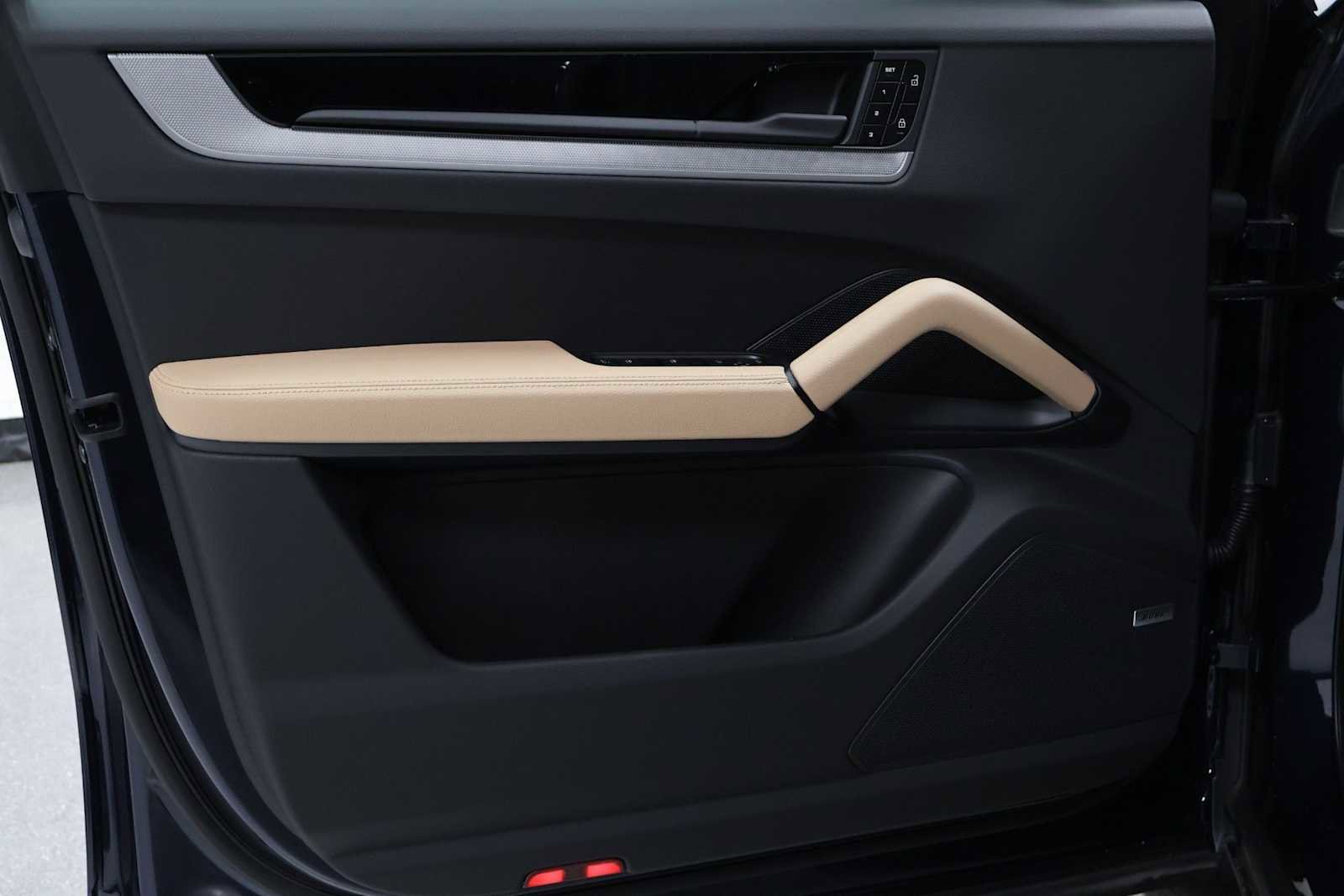 New 2026 Porsche Cayenne AWD/4WD image 16