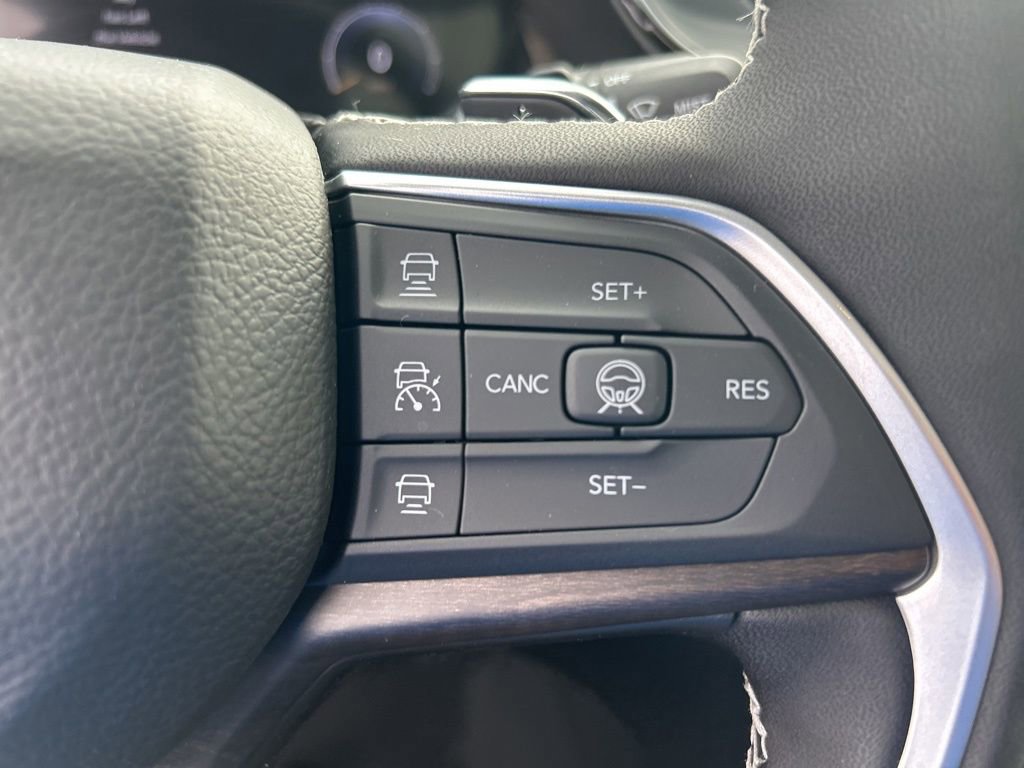New 2026 Jeep Grand Cherokee Limited RWD image 47