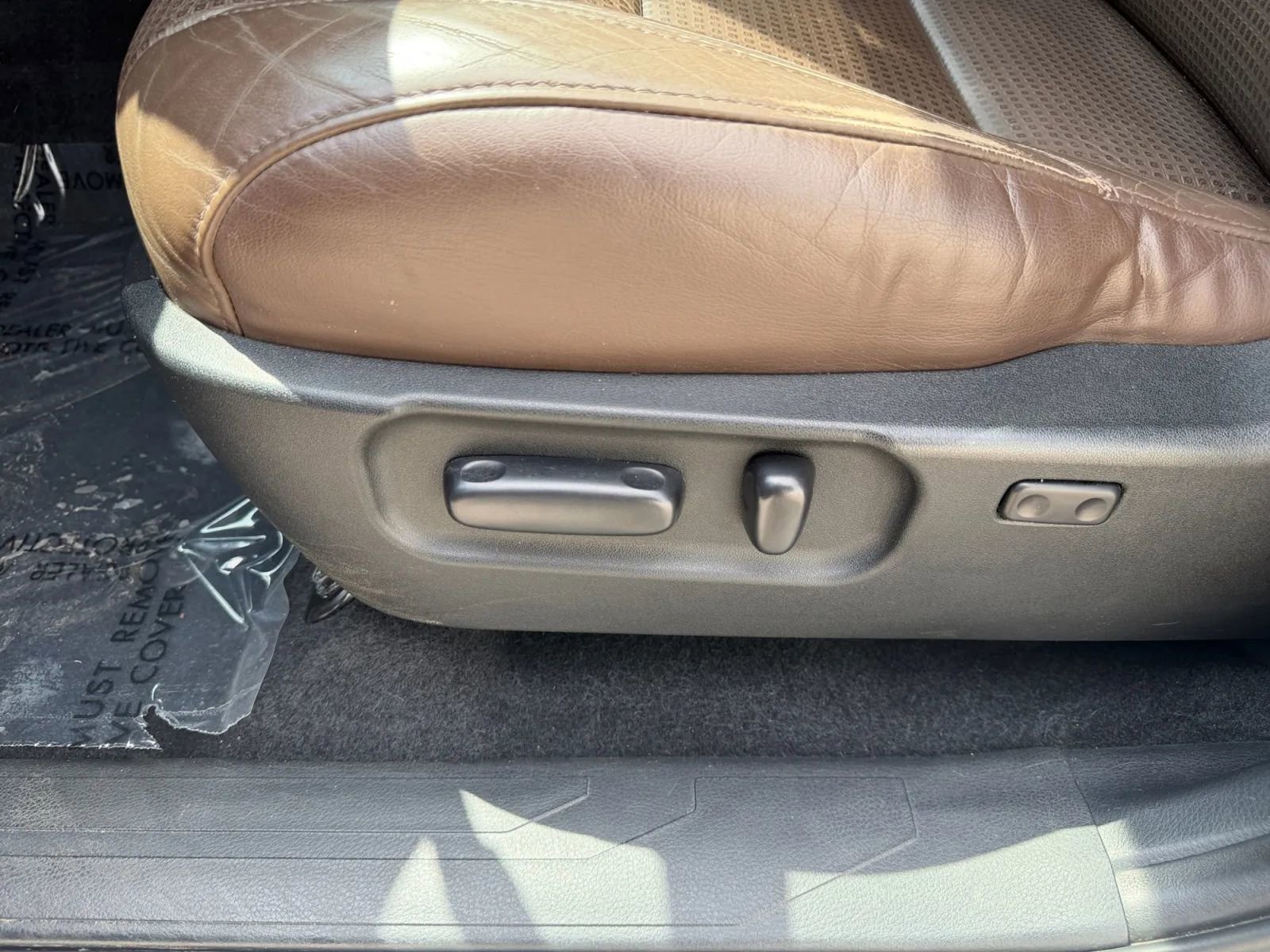 Used 2020 Toyota Tacoma Limited AWD/4WD image 18