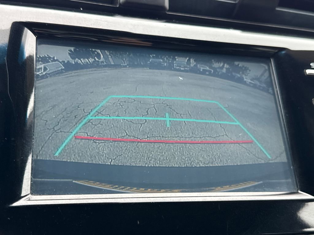 Used 2019 Toyota Camry SE image 18