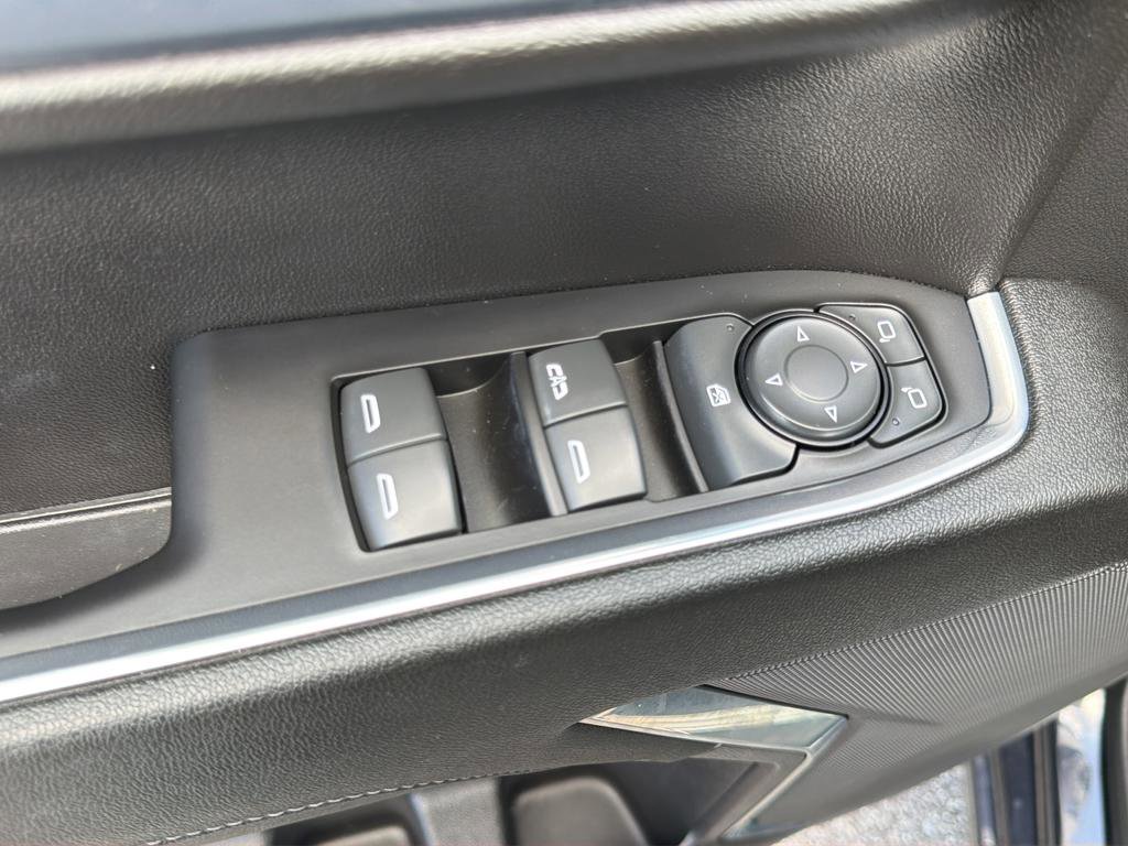 Used 2023 Chevrolet Silverado 1500 LT image 20