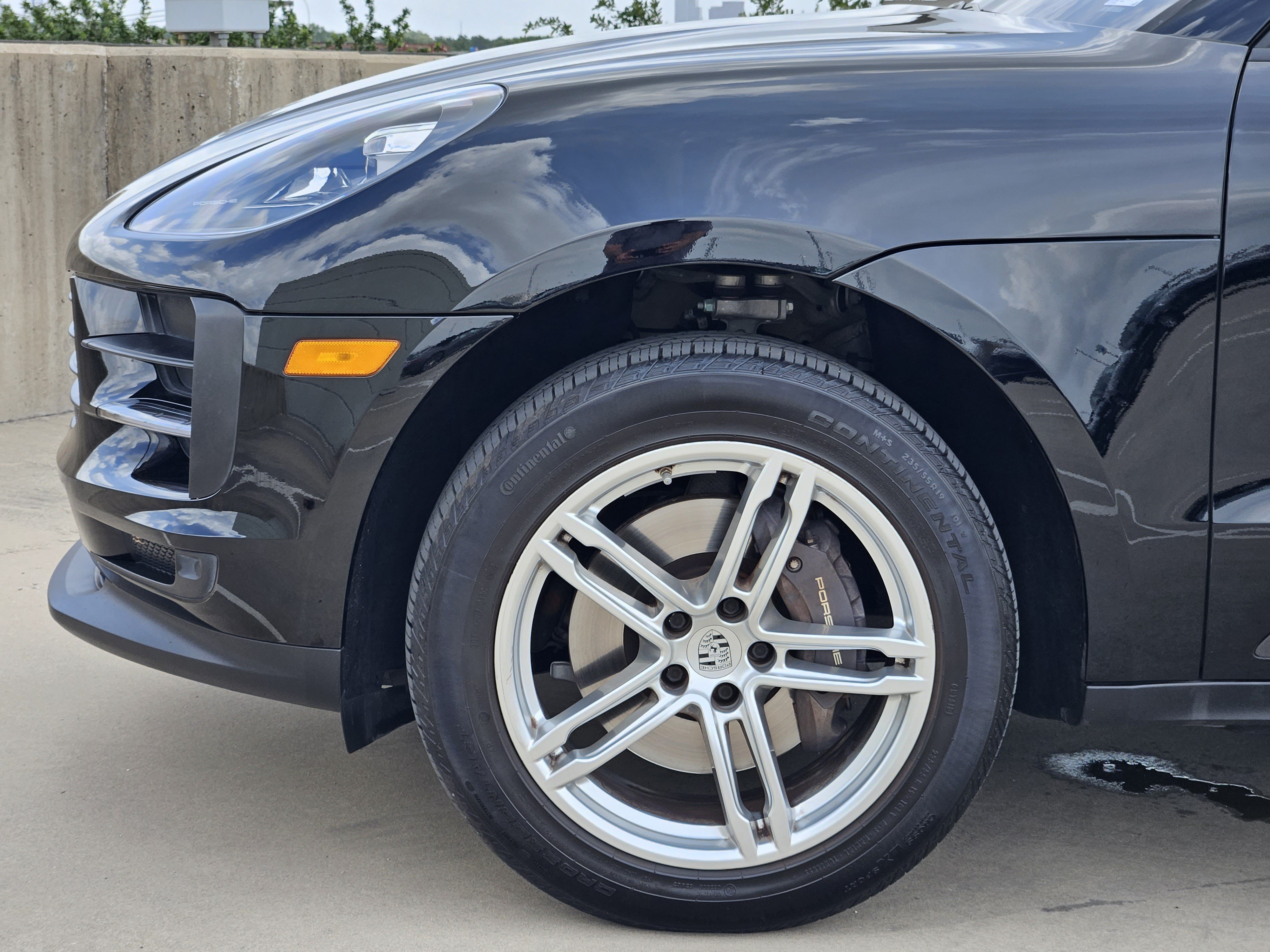 Certified 2021 Porsche Macan AWD/4WD image 13