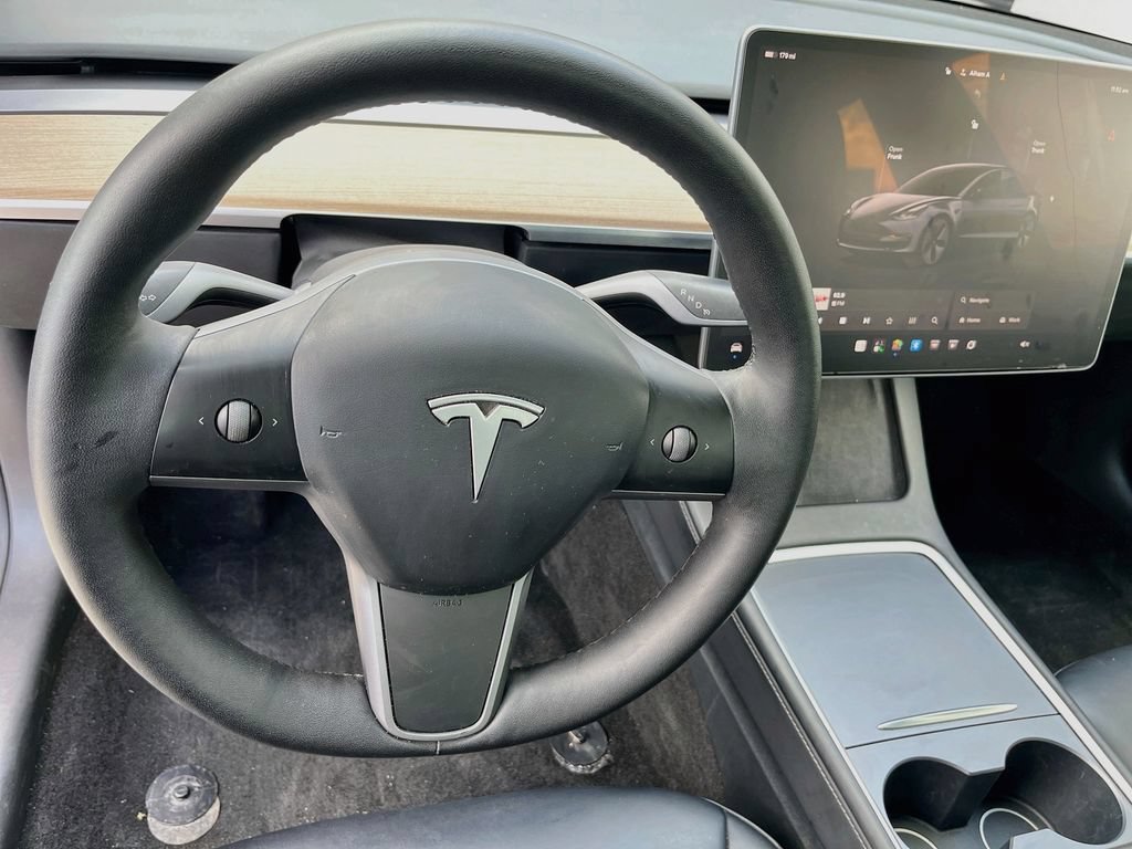 Used 2023 Tesla Model 3 Standard Range RWD image 10