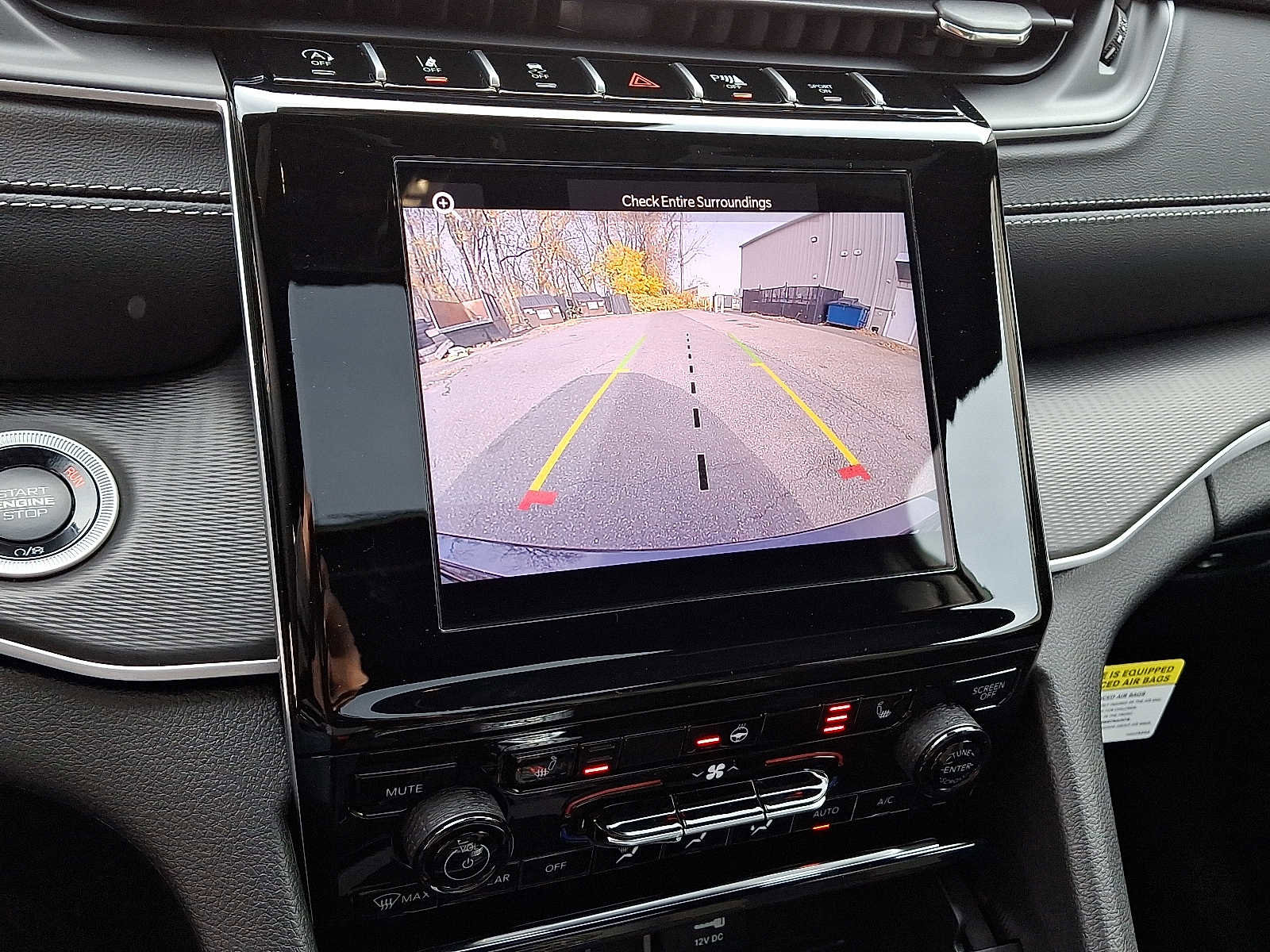 New 2025 Jeep Grand Cherokee Laredo X image 13