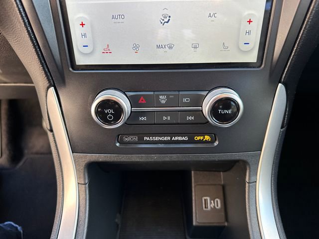 Used 2024 Ford Edge SEL image 31