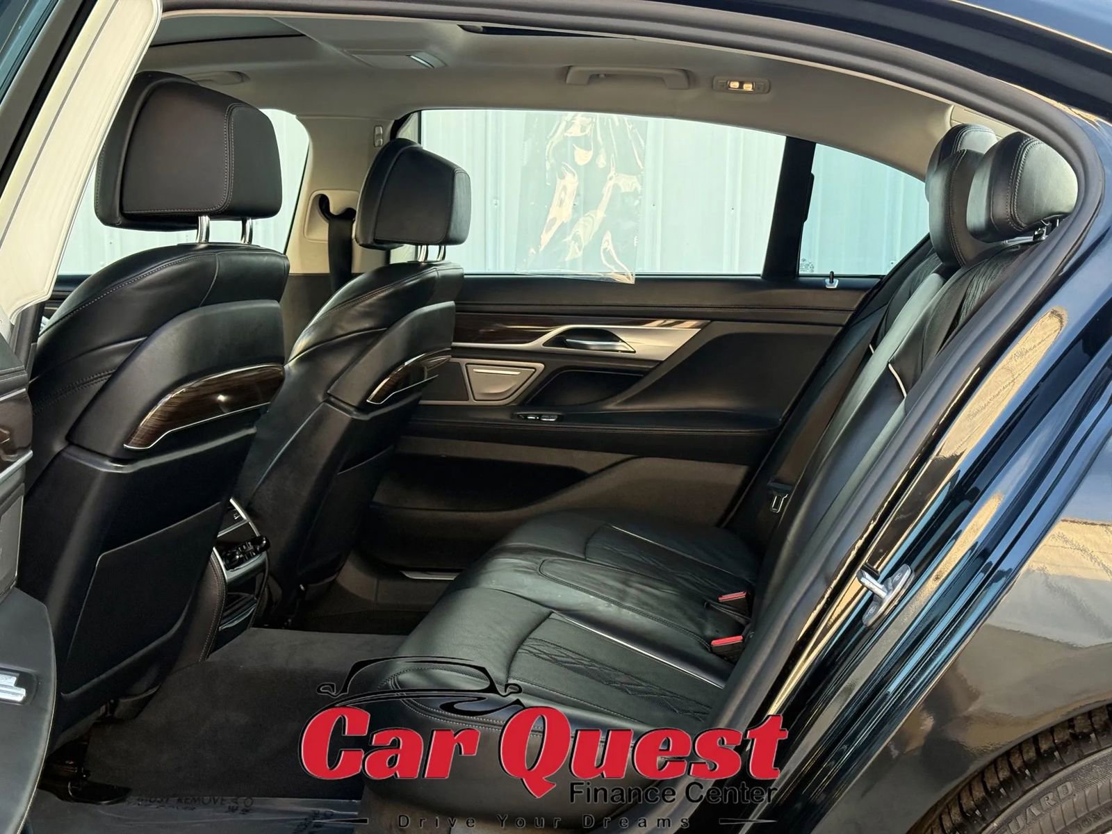 Used 2018 BMW 750i xDrive image 12