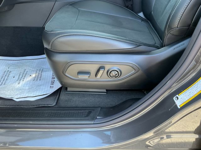 New 2026 Jeep Grand Cherokee L 4WD image 28