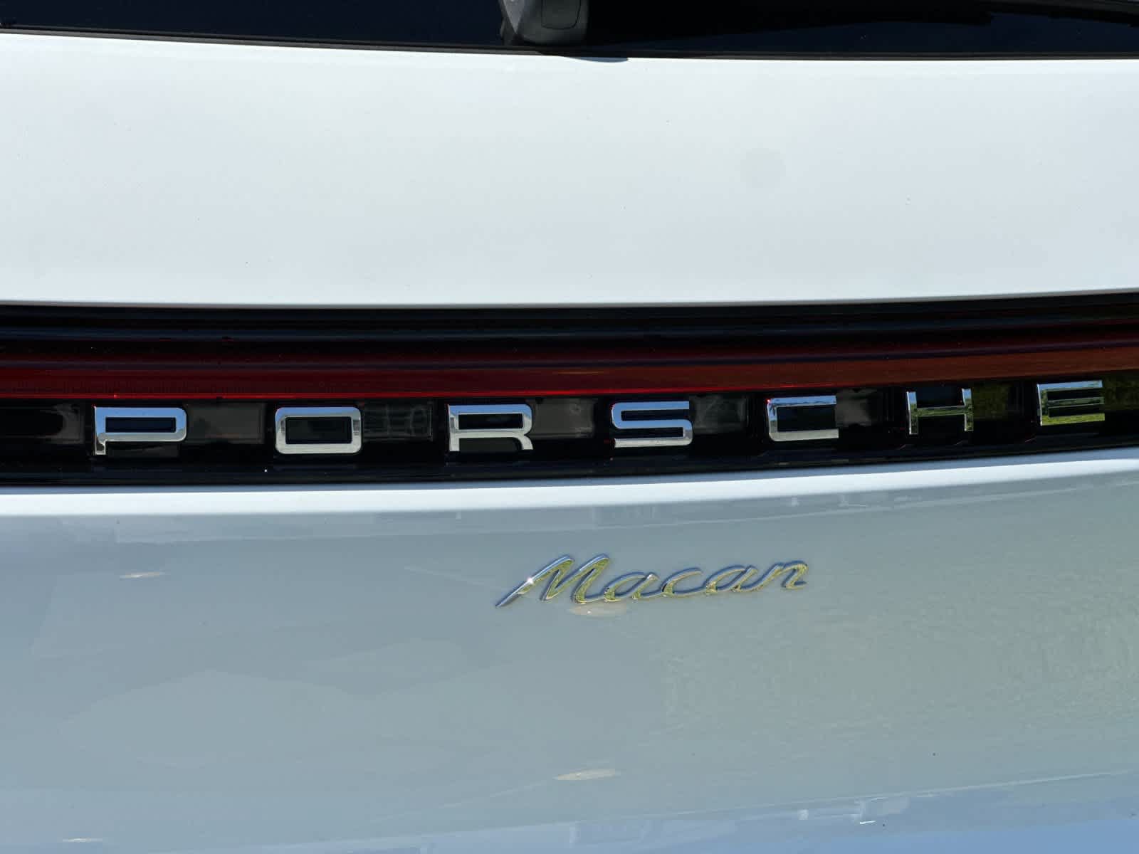 New 2026 Porsche Macan AWD/4WD image 31