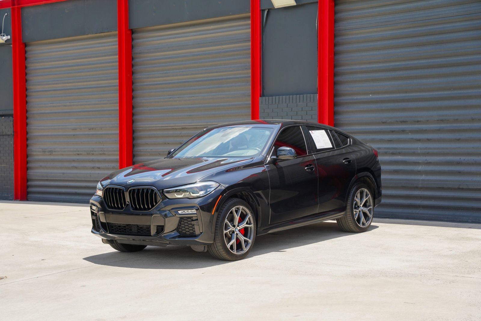 Used 2021 BMW X6 sDrive40i w/ M Sport Package RWD image 1