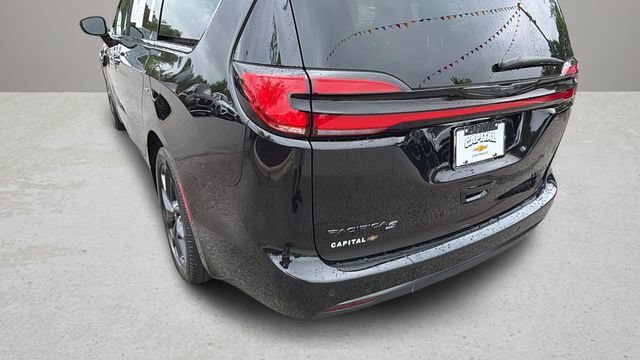 Used 2026 Chrysler Pacifica Limited w/ S Appearance Package FWD image 40
