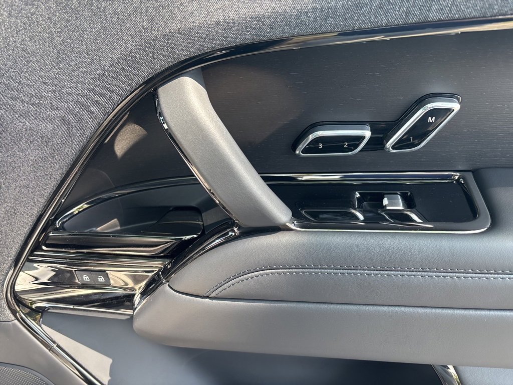 Used 2024 Land Rover Range Rover Sport Autobiography image 45