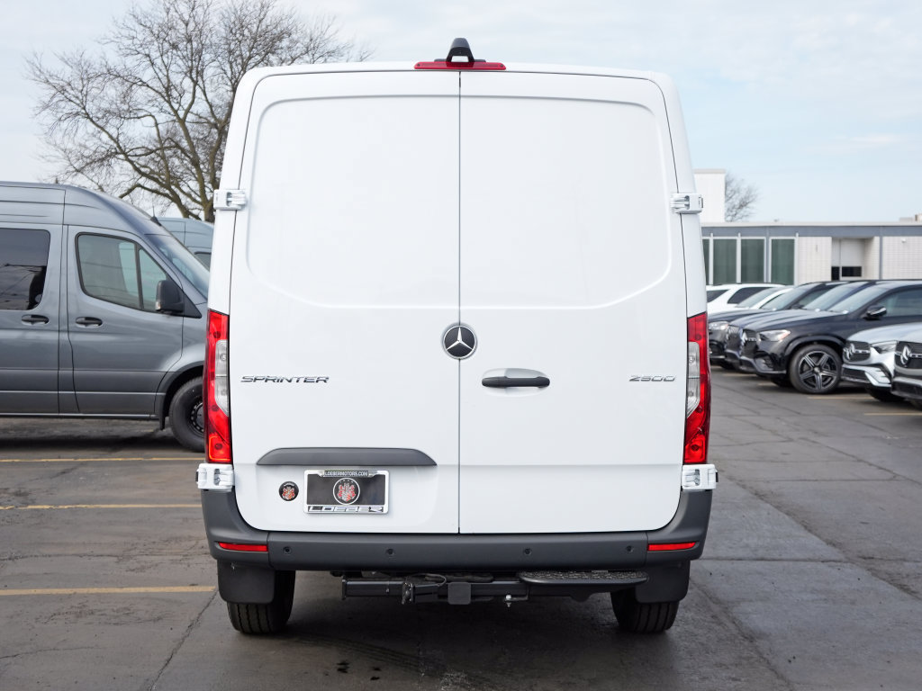 Used 2026 Mercedes-Benz Sprinter 2500 image 4