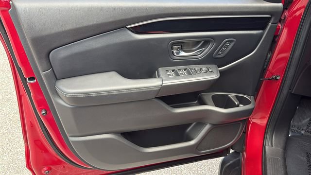 Used 2023 Honda Pilot Touring image 18