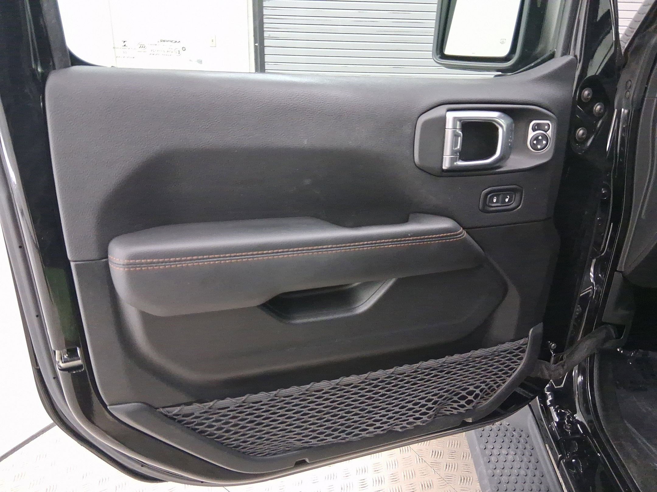 Used 2022 Jeep Wrangler Unlimited Rubicon w/ Xtreme Recon 35" Tire Package image 22