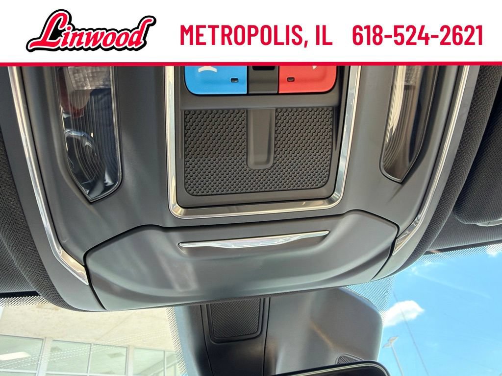 Used 2025 Jeep Grand Cherokee Limited AWD/4WD image 36