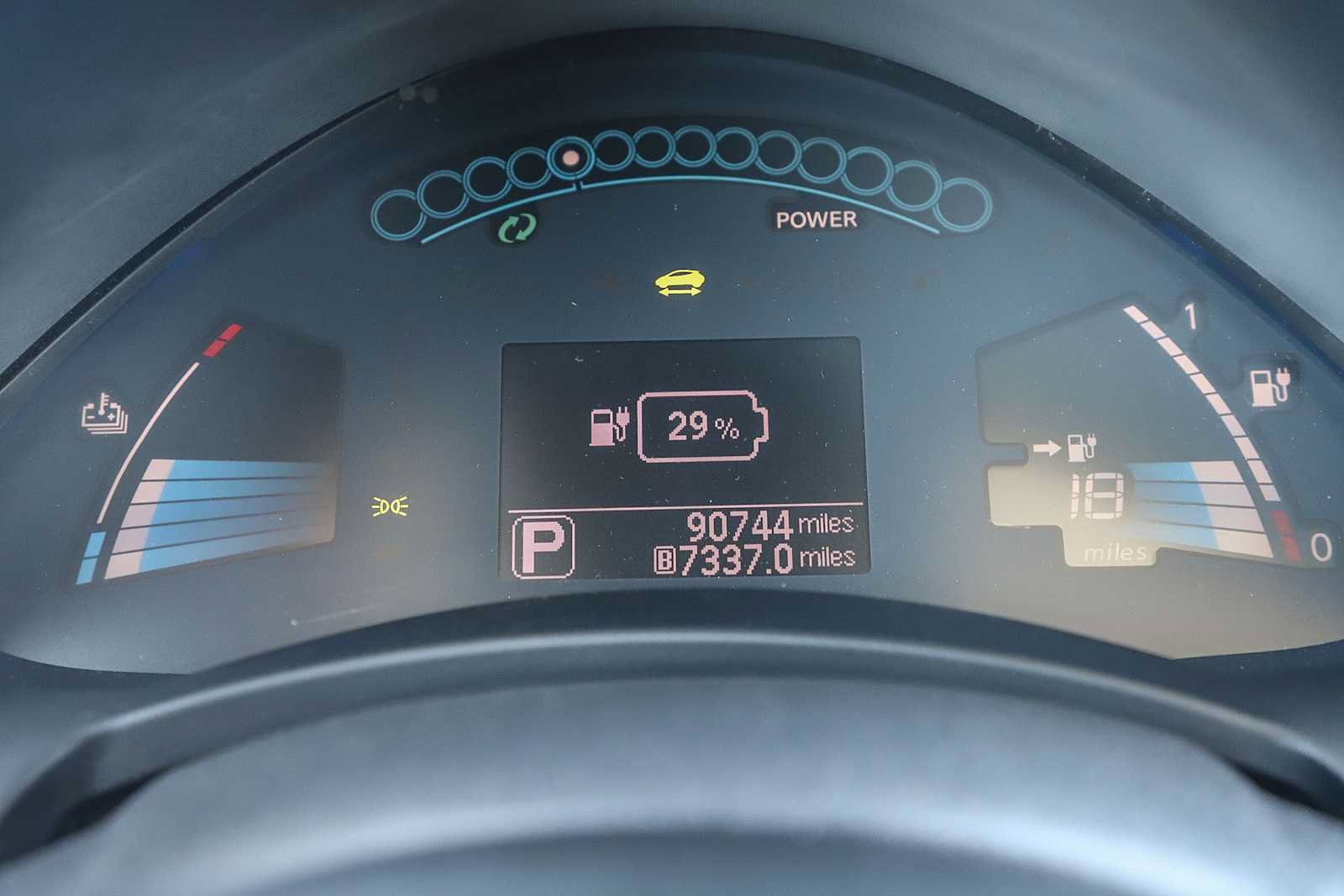 Used 2013 Nissan Leaf S FWD image 22