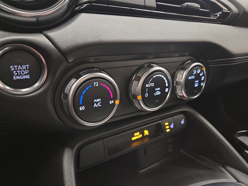 Used 2024 MAZDA MX-5 Miata Grand Touring w/ Appearance Package image 15