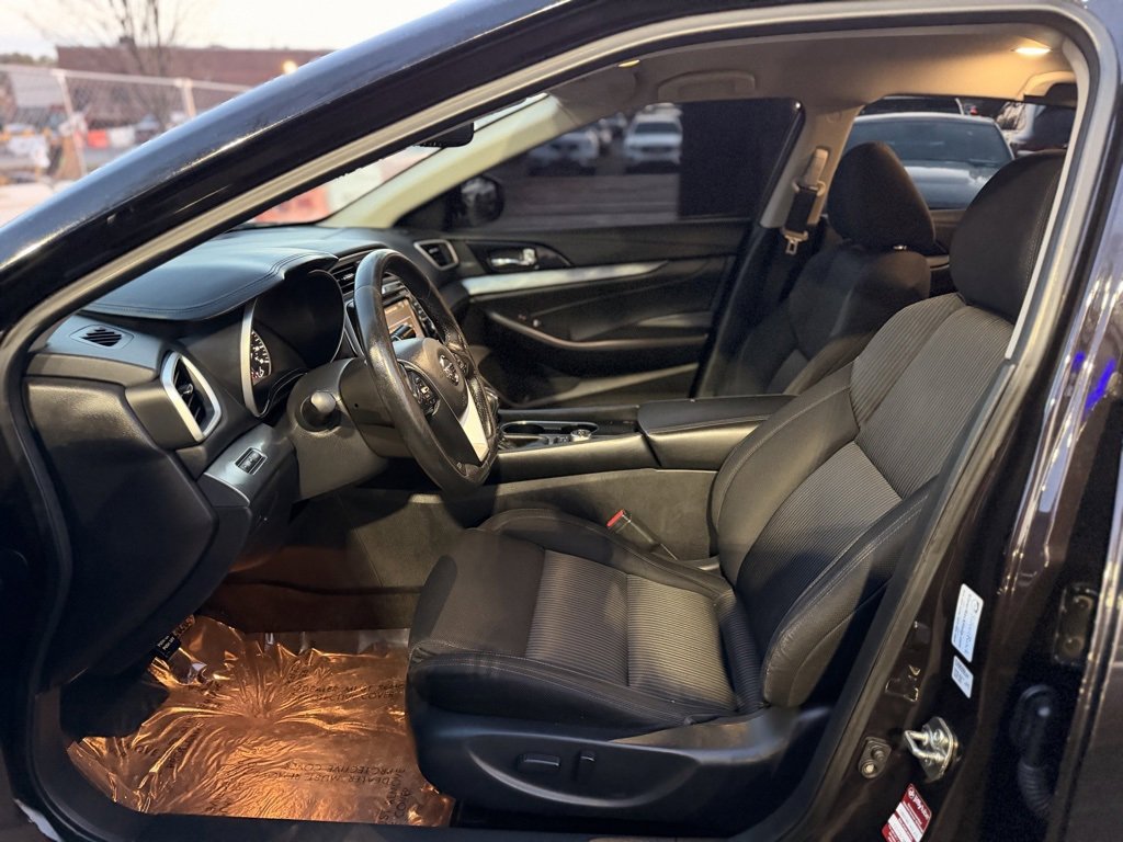 Used 2017 Nissan Maxima 3.5 S image 13
