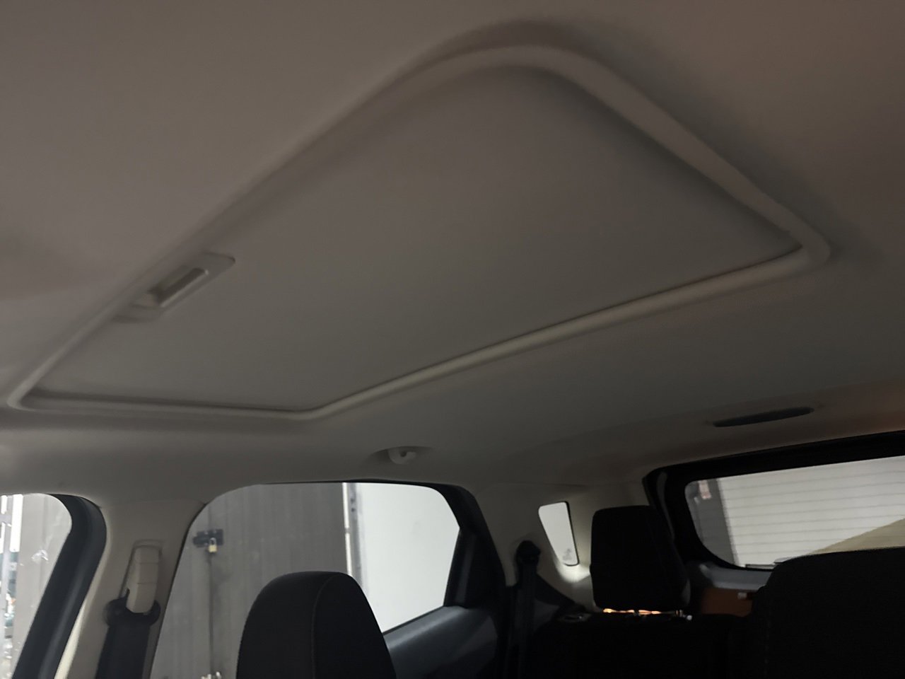 Used 2019 Ford EcoSport SE w/ SE Convenience Package image 8