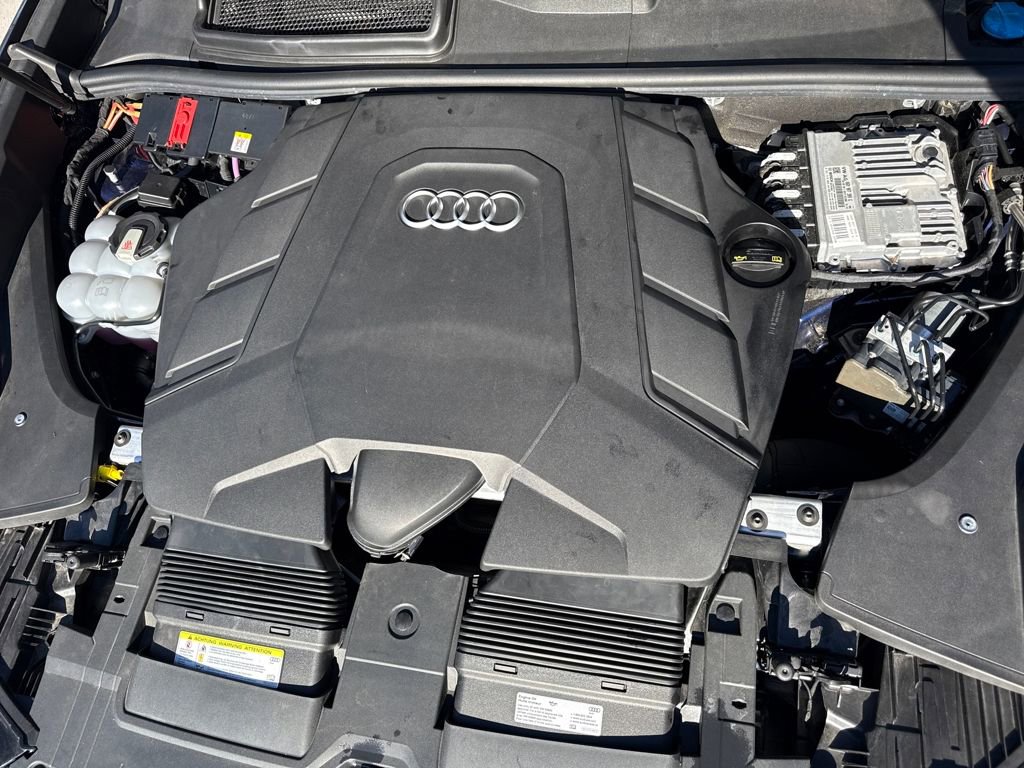 Used 2019 Audi Q8 Prestige w/ Year 1 Package image 28