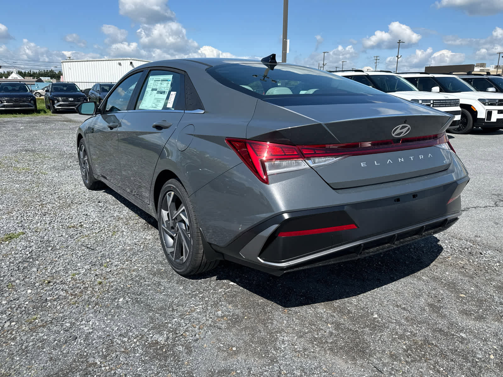 New 2026 Hyundai Elantra Limited FWD image 5