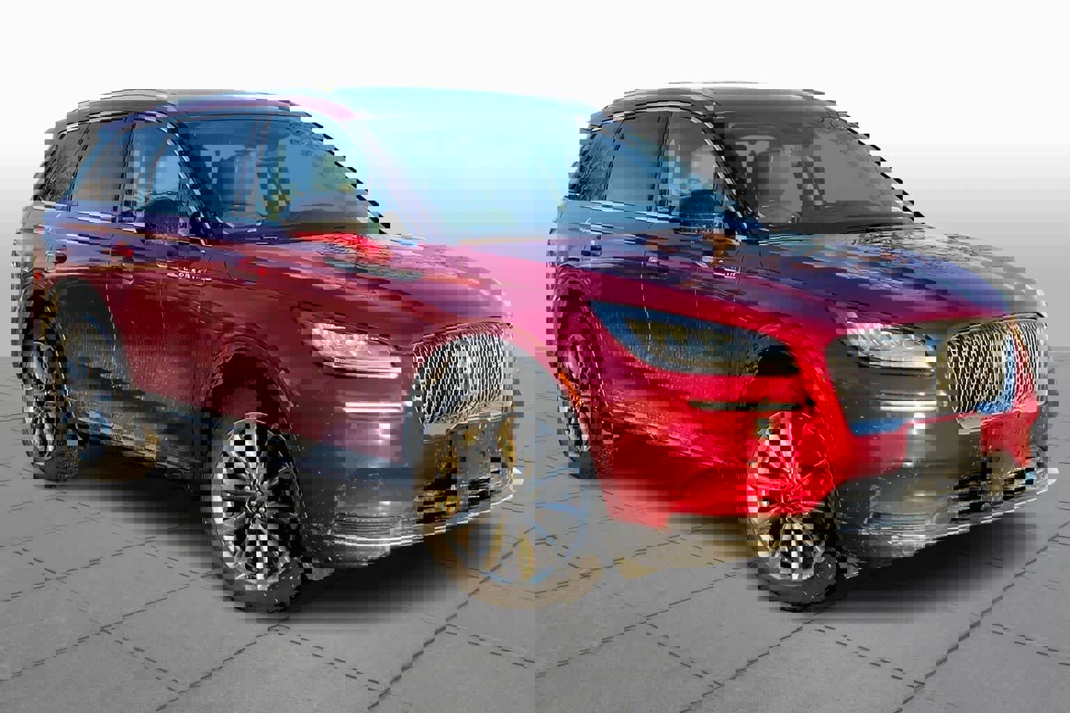 Used 2021 Lincoln Corsair AWD w/ Premium Package image 3