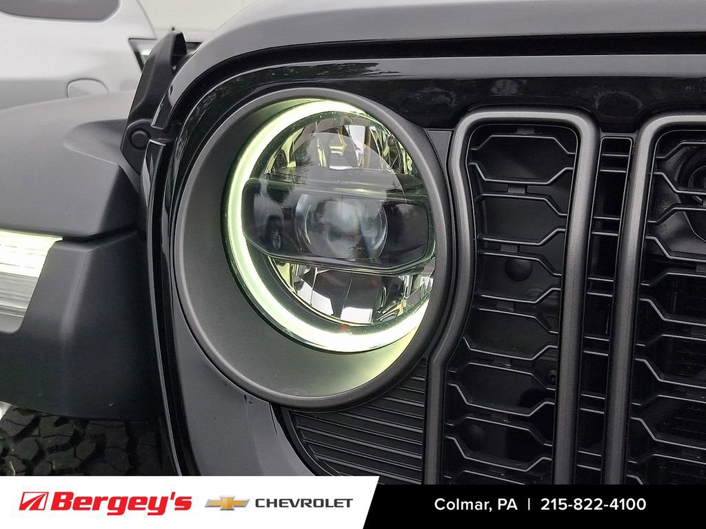 Used 2025 Jeep Wrangler Unlimited Rubicon AWD/4WD image 10