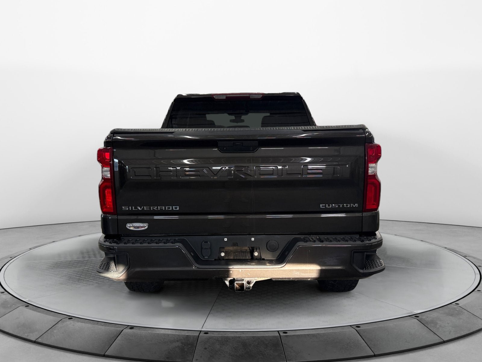 Used 2022 Chevrolet Silverado 1500 Custom w/ Safety Confidence Package AWD/4WD image 6