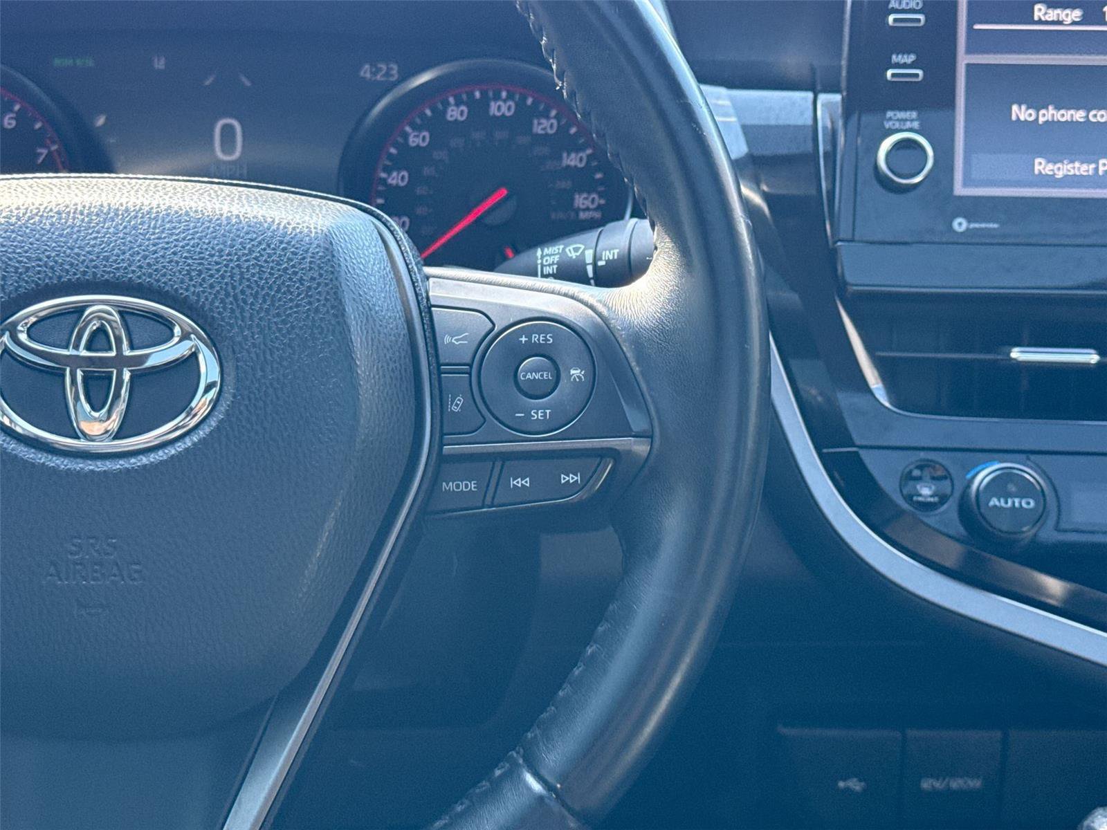 Used 2022 Toyota Camry XSE FWD image 25