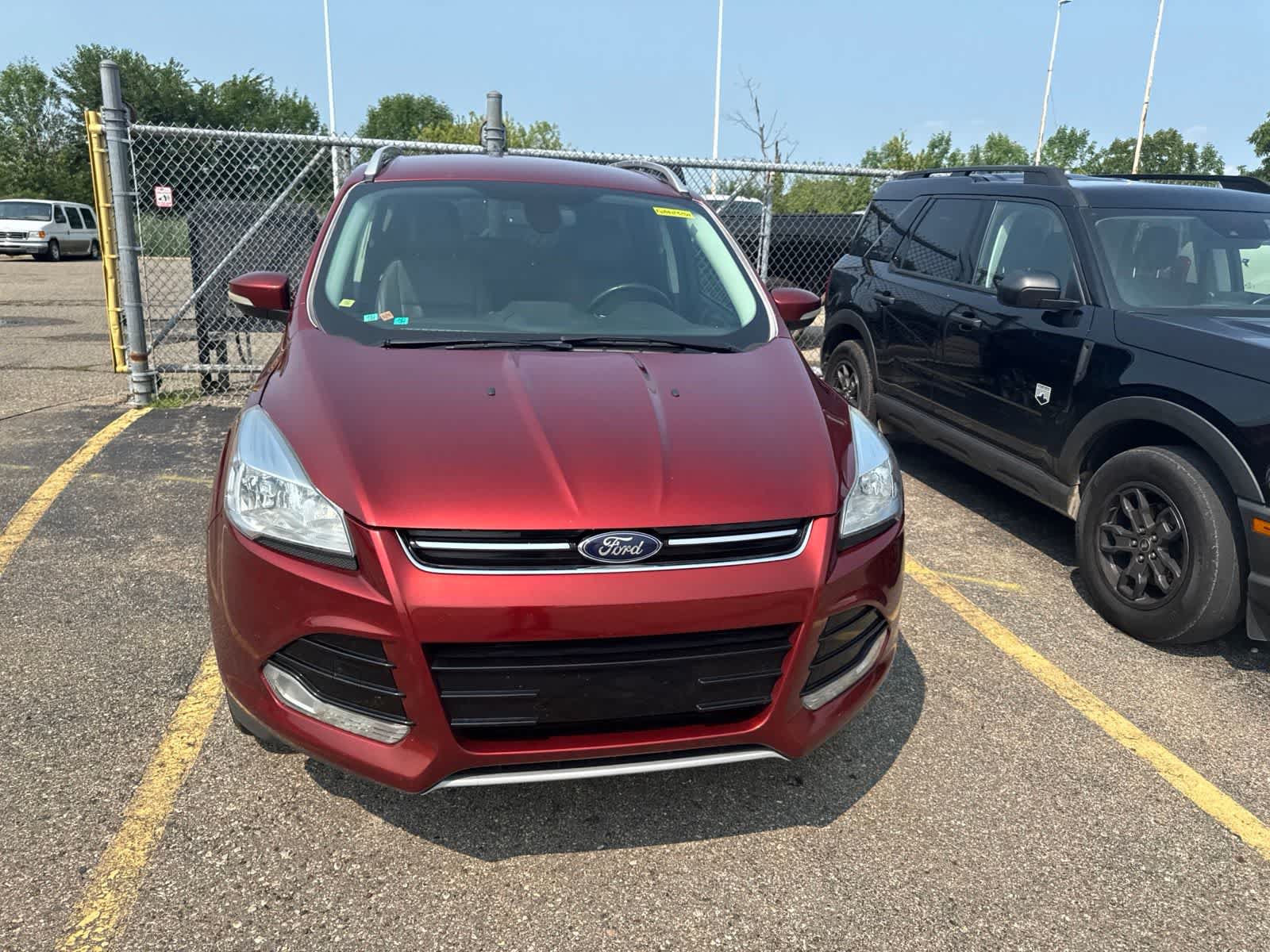 Used 2015 Ford Escape Titanium FWD image 4