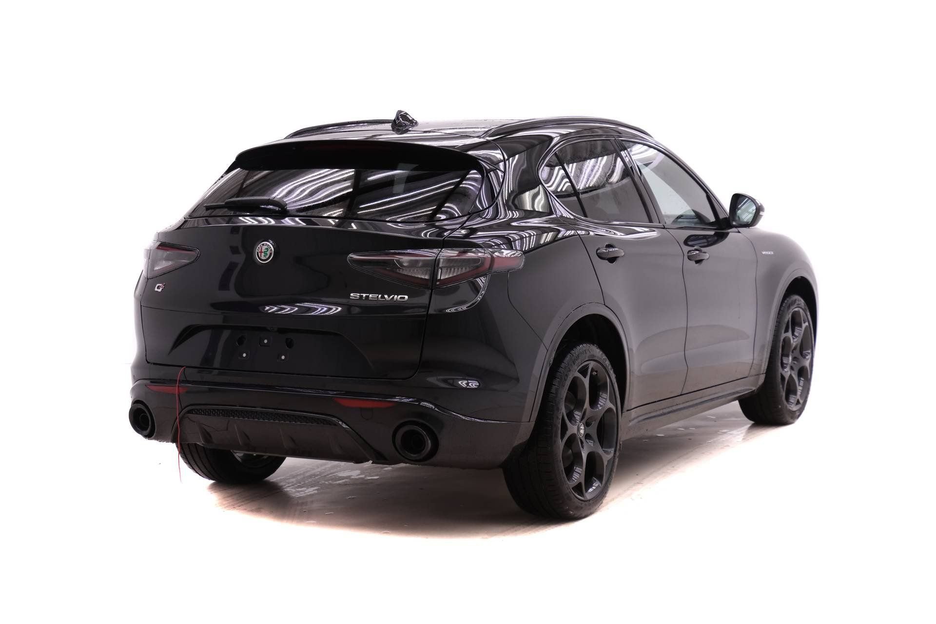 New 2026 Alfa Romeo Stelvio Sprint AWD/4WD image 4