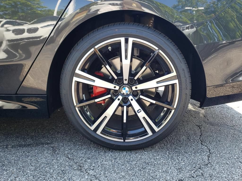 New 2027 BMW 530i xDrive w/ M Sport Package AWD/4WD image 12