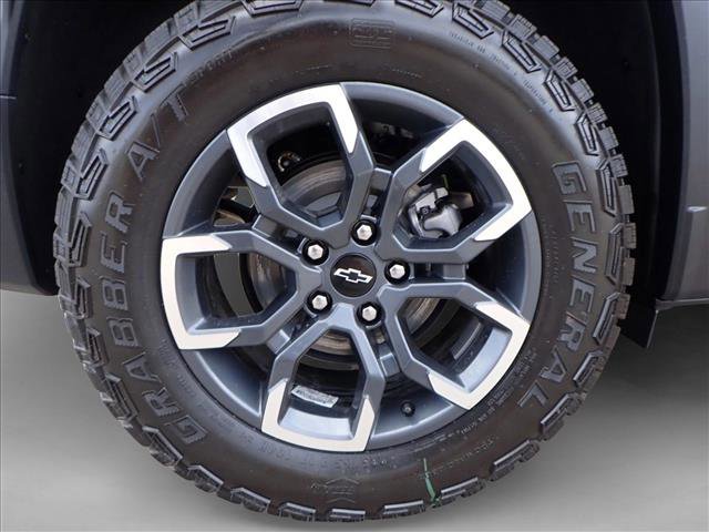 New 2026 Chevrolet Equinox ACTIV w/ Convenience Package III image 7