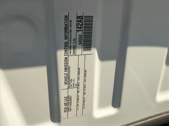 Used 2023 Jeep Grand Cherokee Laredo RWD image 24