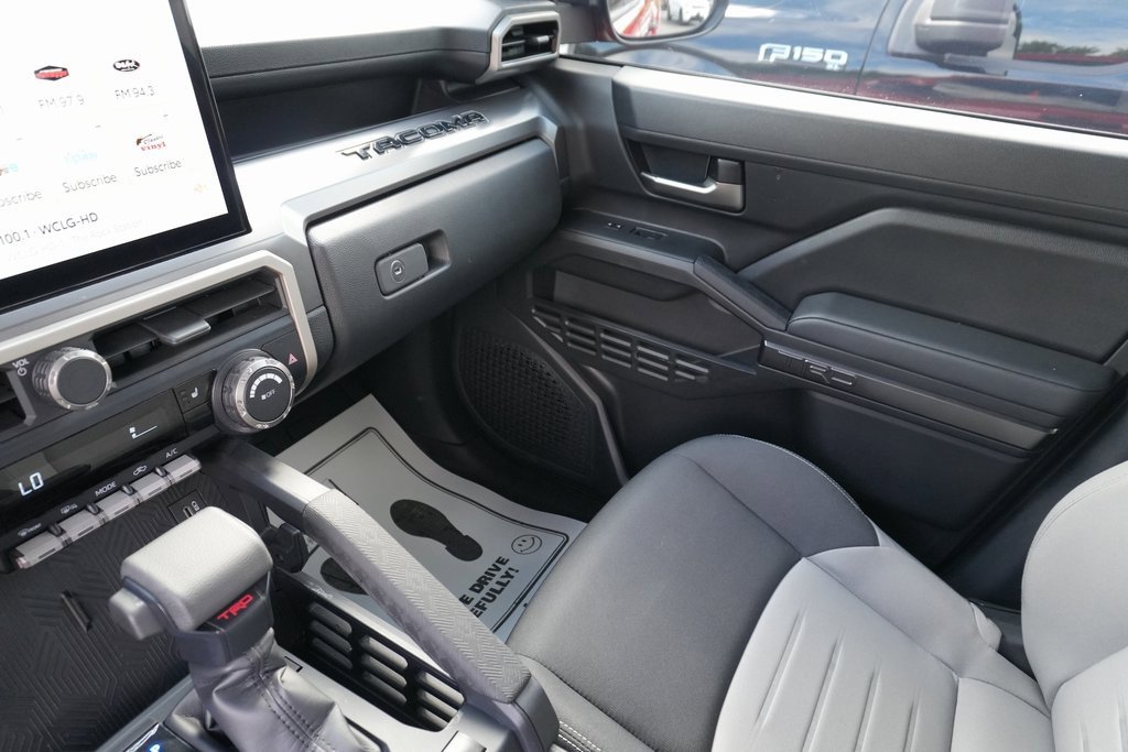Used 2024 Toyota Tacoma TRD Off-Road image 31