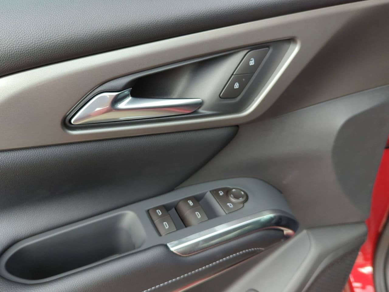 New 2026 Chevrolet Traverse LT FWD image 7