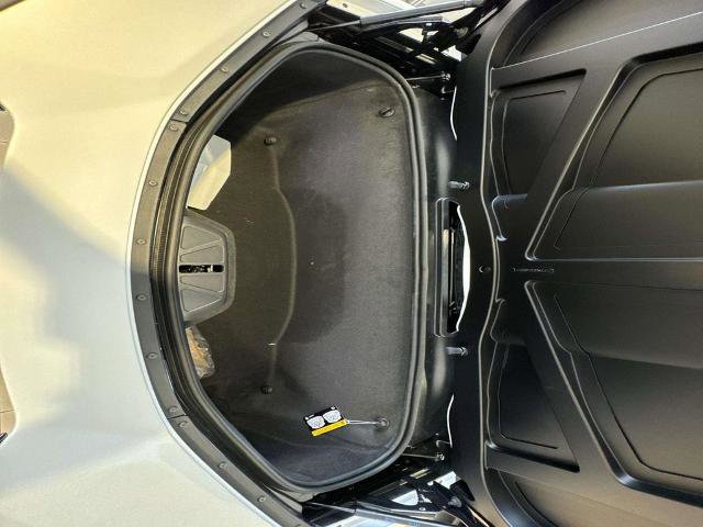 New 2025 Chevrolet Corvette E-Ray image 8